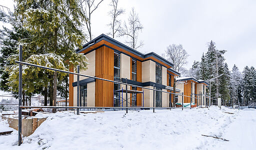 Новый дом в лесу в Сходне