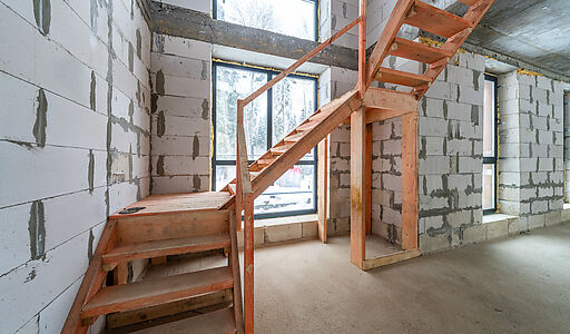 Новый дом в лесу в Сходне