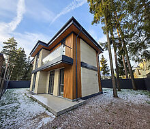 Новый дом в лесу в Сходне