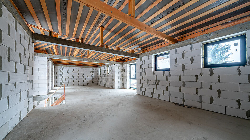 Новый дом в лесу в Сходне