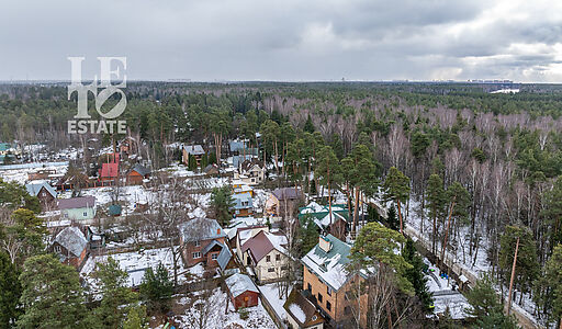 Сказочный дом в лесу Загорянский