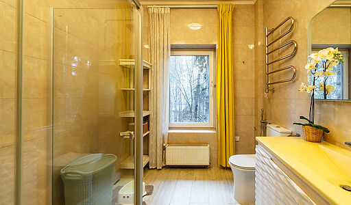 Сказочный дом в лесу Загорянский