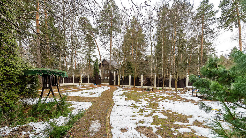 Сказочный дом в лесу Загорянский