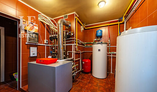 Сказочный дом в лесу Загорянский