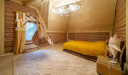 Сказочный дом в лесу Загорянский