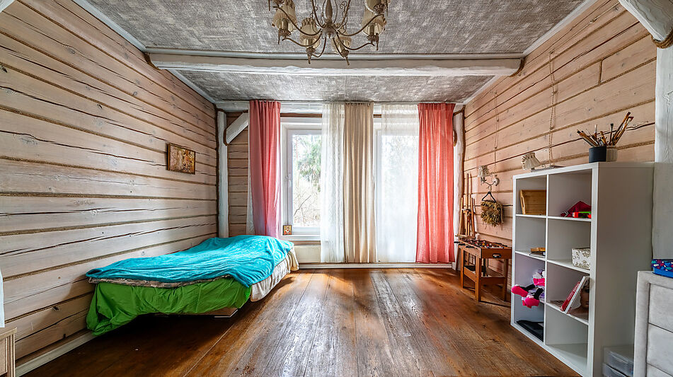 Сказочный дом в лесу Загорянский