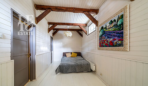 Сказочный дом в лесу Загорянский