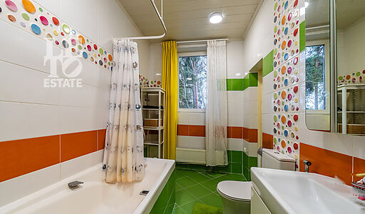 Сказочный дом в лесу Загорянский