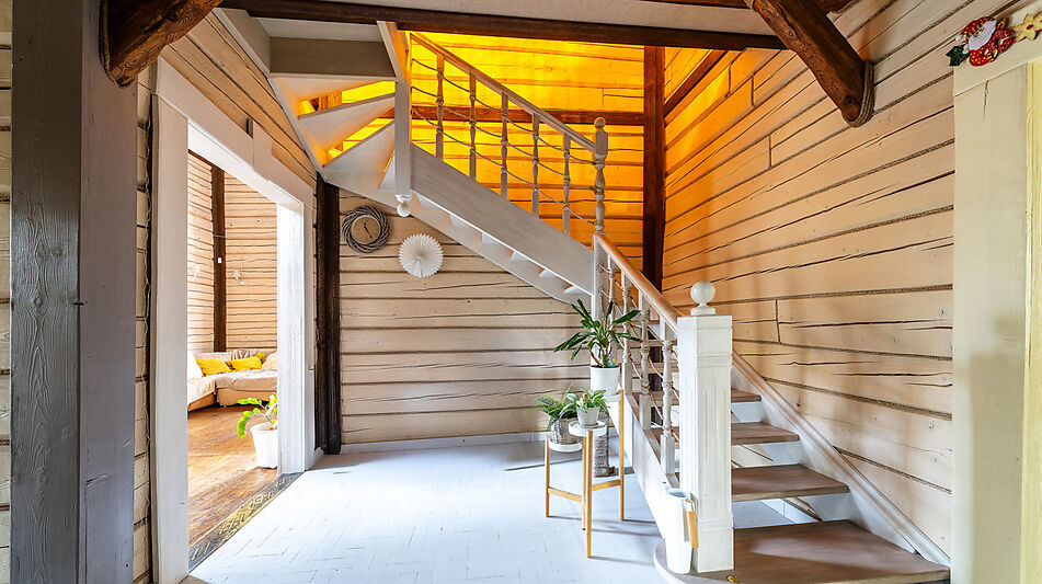 Сказочный дом в лесу Загорянский