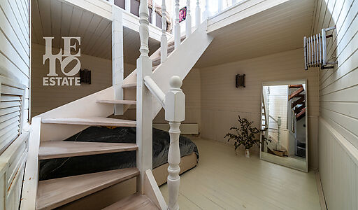 Сказочный дом в лесу Загорянский