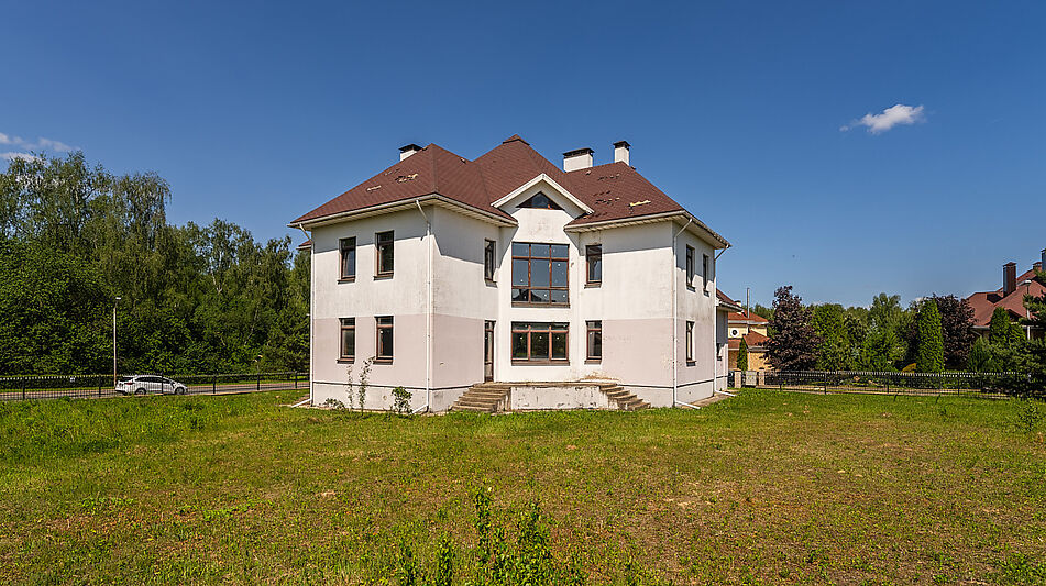 Дом без отделки в КП Крона