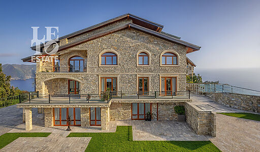 Дом у воды в КП Адмирал