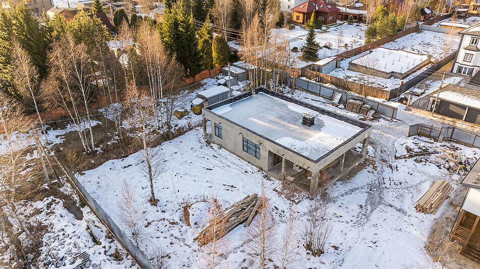 Современный дом в СНТ Бутынь