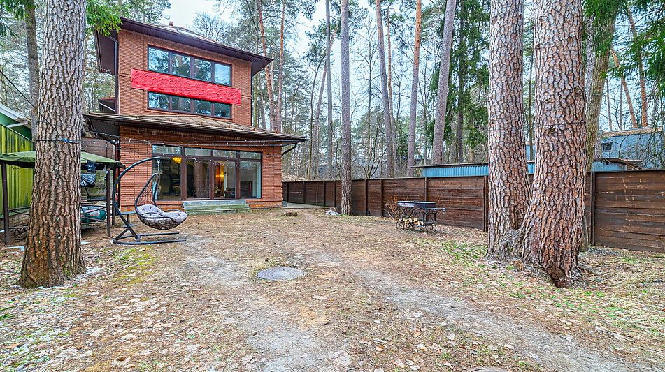 Дом в лесу в п. Николина гора