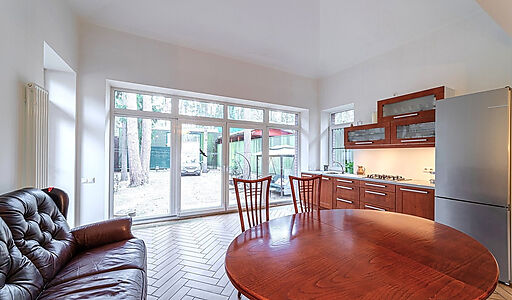 Дом в лесу в п. Николина гора