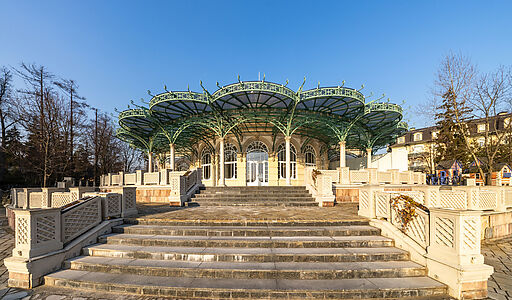 Таунхаус у озера в КП Довиль