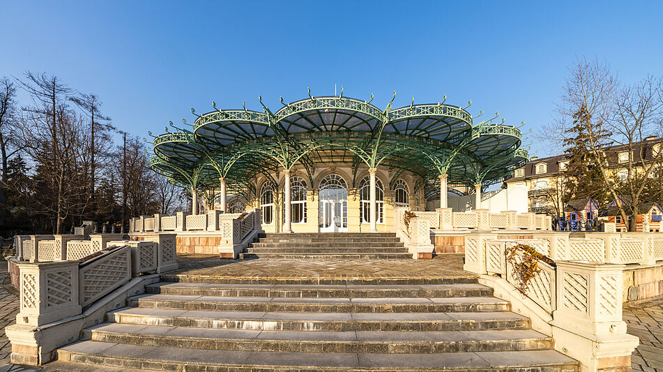 Таунхаус у озера в КП Довиль