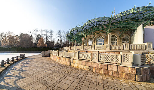 Таунхаус у озера в КП Довиль