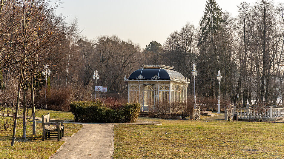 Таунхаус у озера в КП Довиль