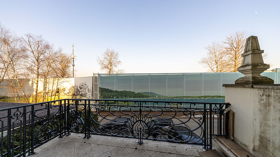 Таунхаус у озера в КП Довиль