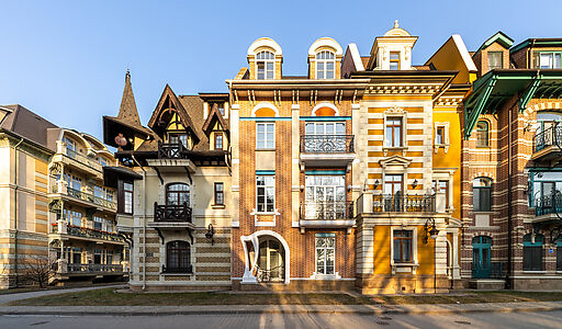 Таунхаус у озера в КП Довиль