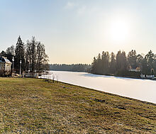 Таунхаус у озера в КП Довиль