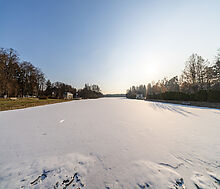 Таунхаус у озера в КП Довиль