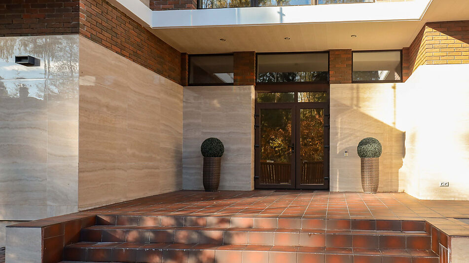 Современный дом в КП Новогорск-7