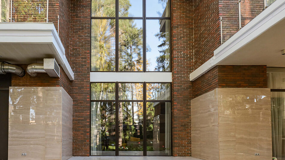 Современный дом в КП Новогорск-7