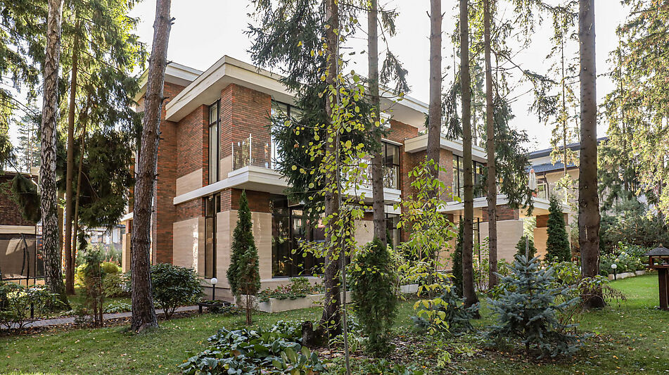 Современный дом в КП Новогорск-7