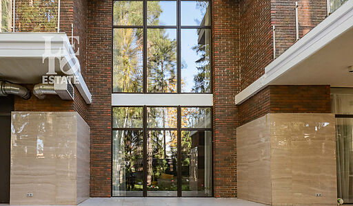 Современный дом в КП Новогорск-7