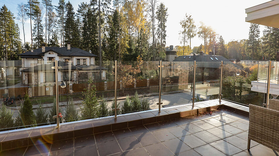 Современный дом в КП Новогорск-7