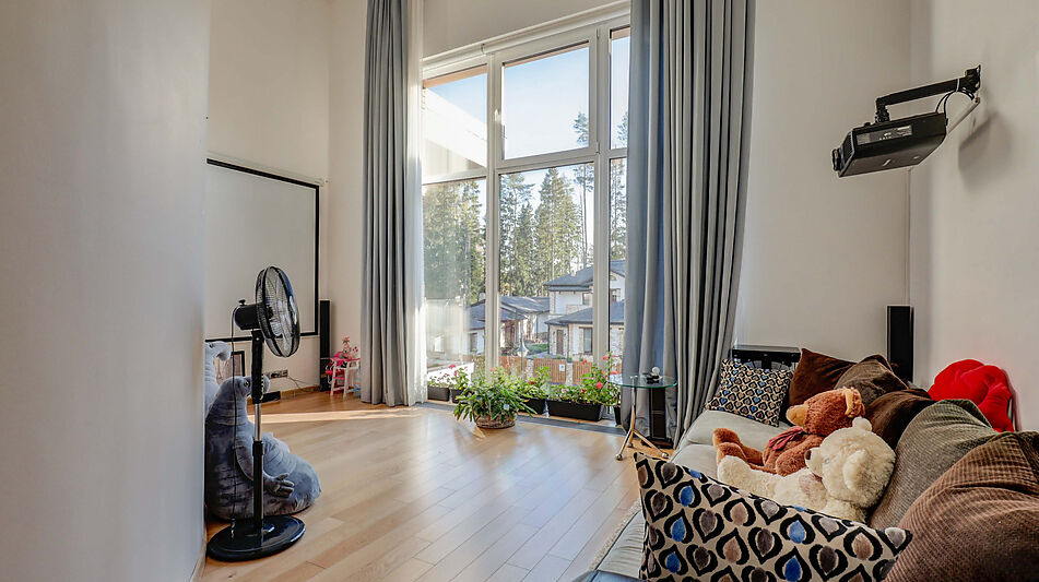 Современный дом в КП Новогорск-7