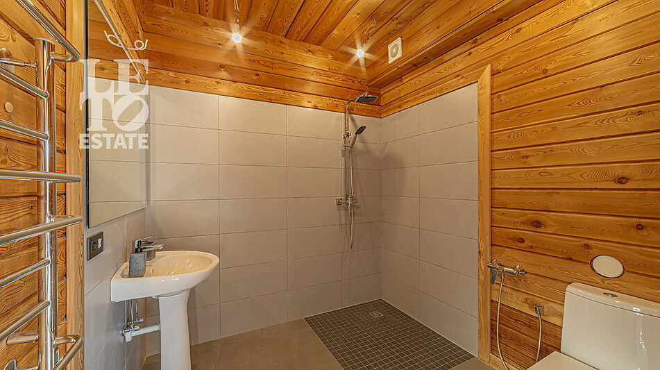 Деревянный дом в КП Заречный