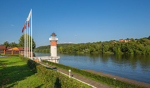 Белый берег