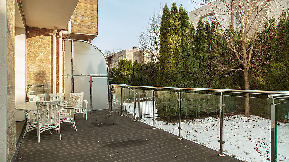 Таунхаус с гаражом в Парк Авеню