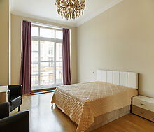 Таунхаус с гаражом в Парк Авеню