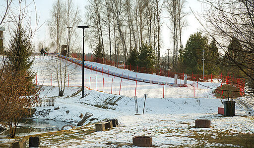 Таунхаус с гаражом в Парк Авеню