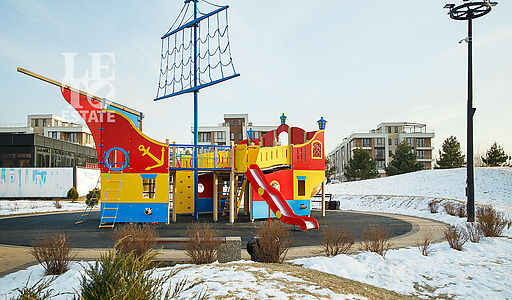 Таунхаус с гаражом в Парк Авеню