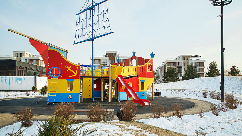 Таунхаус с гаражом в Парк Авеню