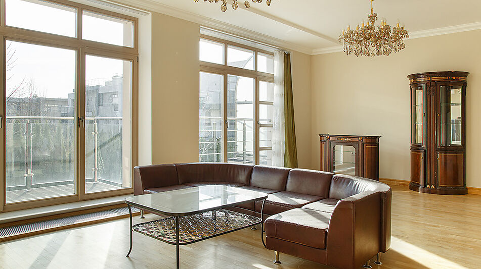 Таунхаус с гаражом в Парк Авеню