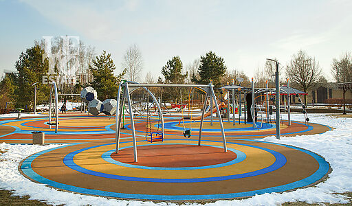 Таунхаус с гаражом в Парк Авеню