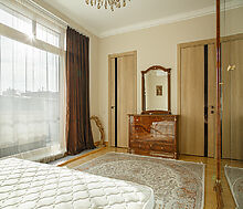 Таунхаус с гаражом в Парк Авеню