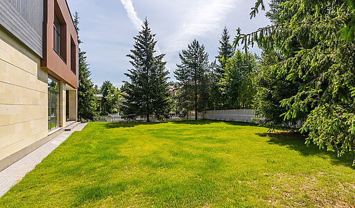 Новый дом в Резиденции Бенилюкс