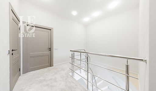 Таунхаус с гаражом в КП Онегино