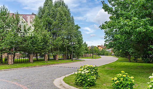 Таунхаус с гаражом в КП Онегино