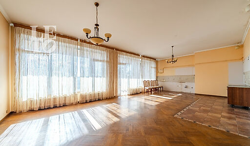 Видовая квартира в Зеленых Холмах