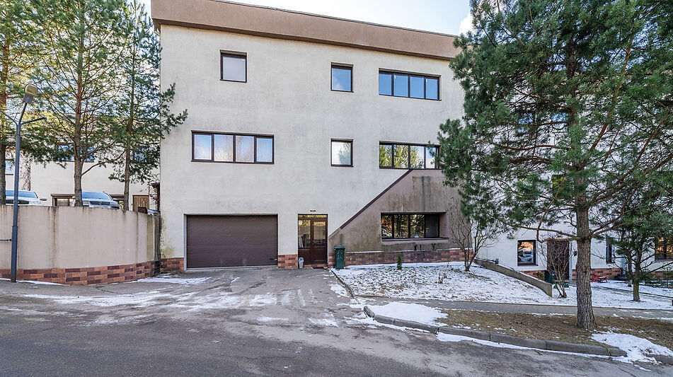 Видовая квартира в Зеленых Холмах