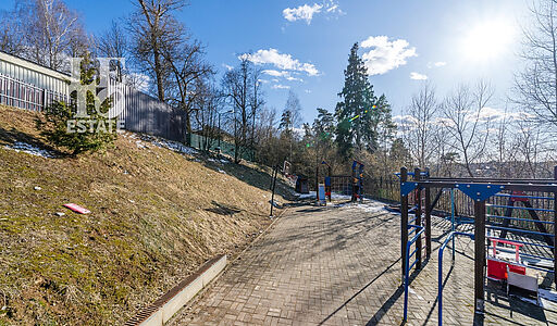 Видовая квартира в Зеленых Холмах