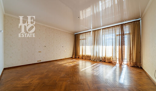 Видовая квартира в Зеленых Холмах